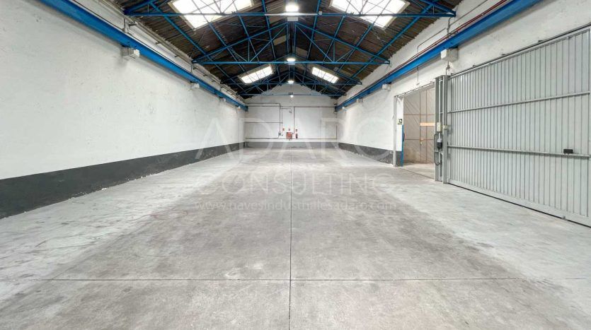 Nave industrial en venta en Coslada de 1.500 m²
