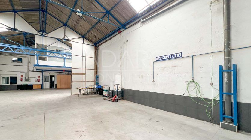 Nave industrial en venta en Coslada de 1.500 m²