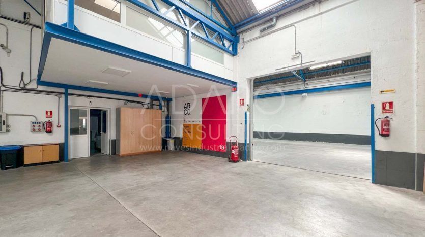 Nave industrial en venta en Coslada de 1.500 m²