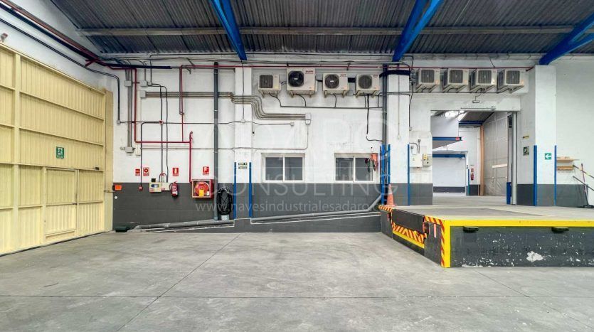 Nave industrial en venta en Coslada de 1.500 m²