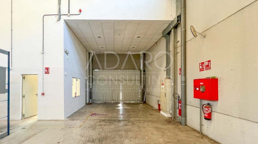 Nave industrial en alquiler en Alcalá de Henares de 1.216 m²