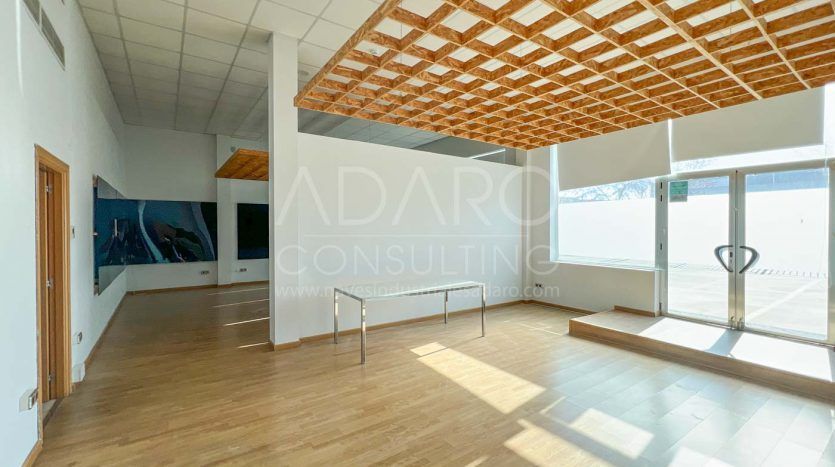 Nave industrial en alquiler en Alcalá de Henares de 1.216 m²
