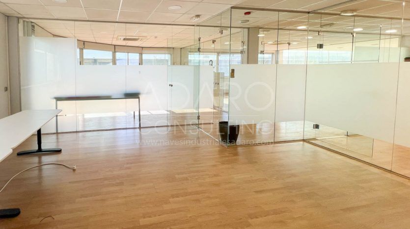 Nave industrial en alquiler en Alcalá de Henares de 1.216 m²