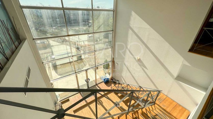 Nave industrial en alquiler en Alcalá de Henares de 1.216 m²