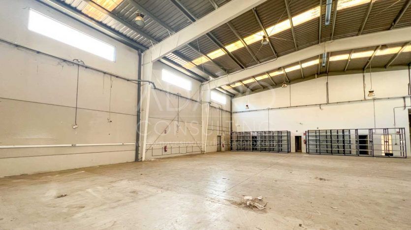 Nave industrial en alquiler en Alcalá de Henares de 1.216 m²
