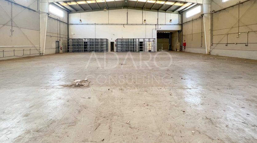 Nave industrial en alquiler en Alcalá de Henares de 1.216 m²