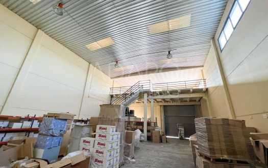 Nave industrial en venta en Alcalá de Henares de 400 m²