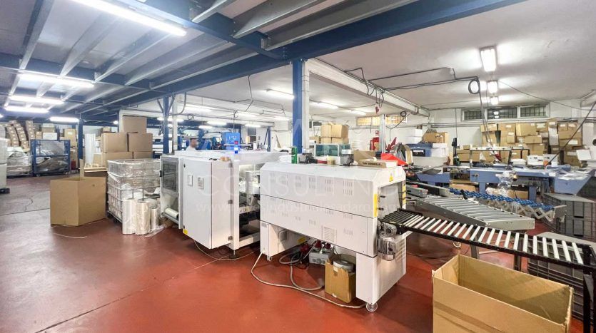 Nave industrial en venta en Torres de la Alameda de 1.340 m²