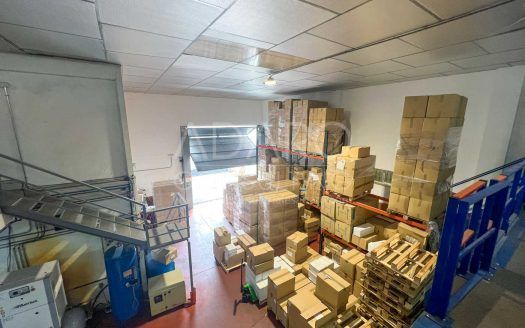 Nave industrial en venta en Torres de la Alameda de 1.340 m²