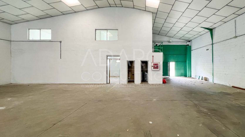 Nave industrial en alquiler en Ajalvir de 631 m²