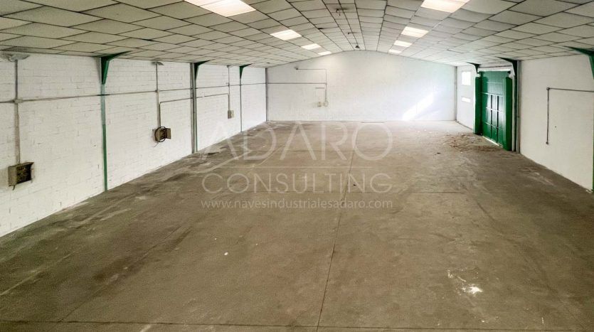 Nave industrial en alquiler en Ajalvir de 631 m²