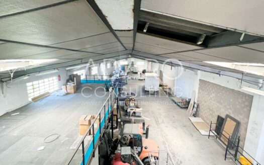 Nave industrial en venta en Pinto de 904 m²