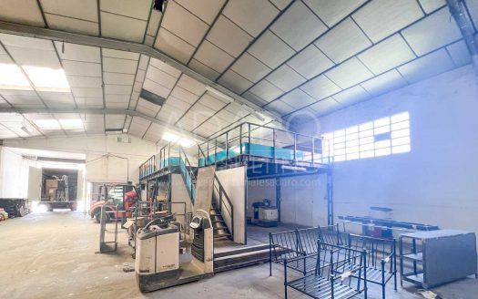 Nave industrial en venta en Pinto de 904 m²