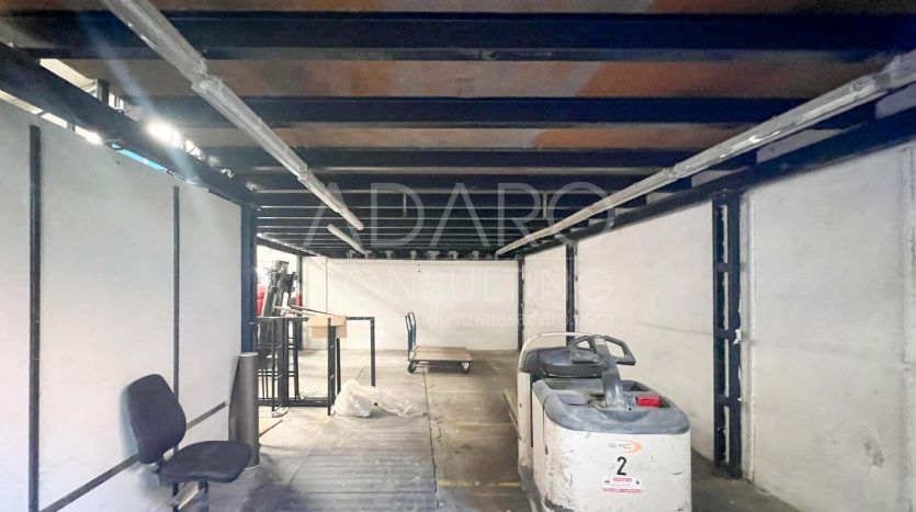 Nave industrial en venta en Pinto de 904 m²