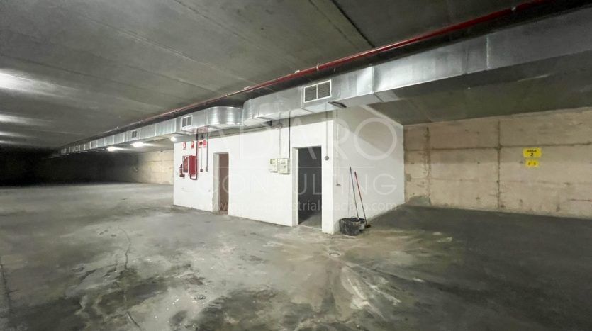 Nave industrial en venta en Azuqueca de Henares de 2.950 m²