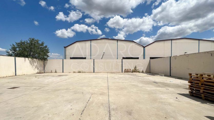 Nave industrial en alquiler en Loeches de 1.164 m²
