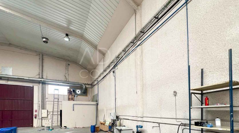 Nave industrial en alquiler en Loeches de 1.164 m²
