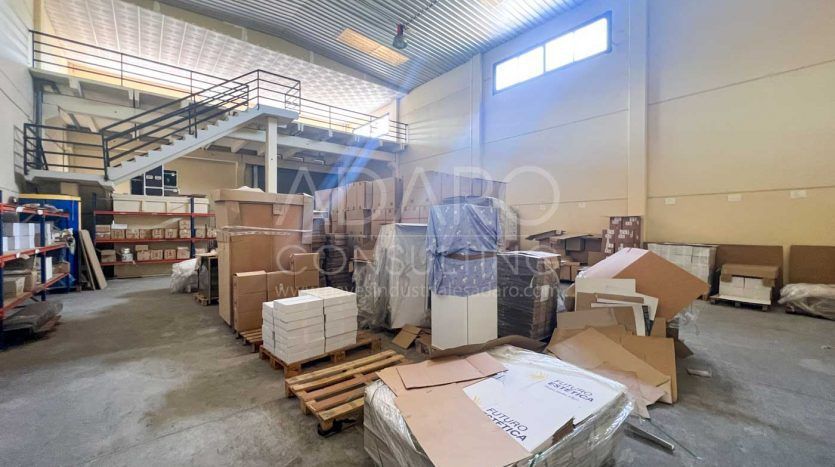 Nave industrial en alquiler en Alcalá de Henares de 400 m²
