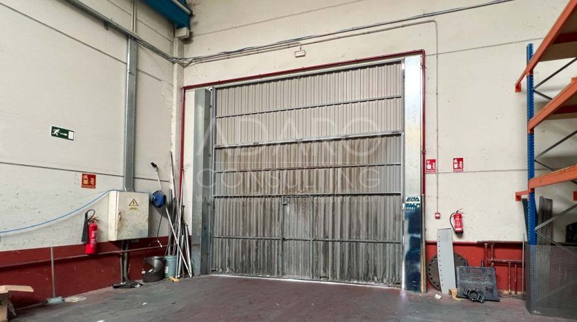 Nave industrial en alquiler en Alcalá de Henares de 935 m²