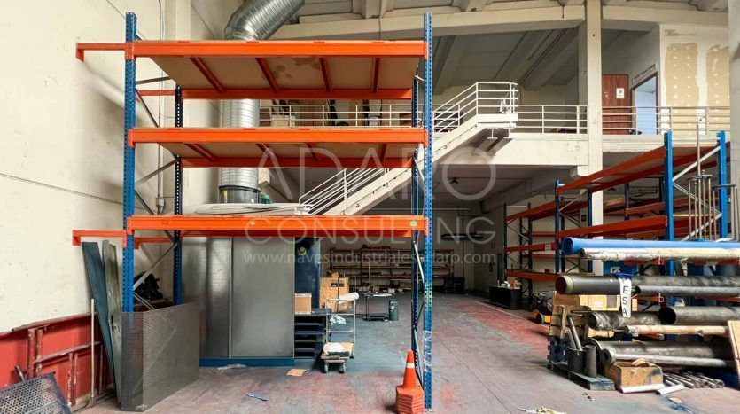 Nave industrial en alquiler en Alcalá de Henares de 935 m²