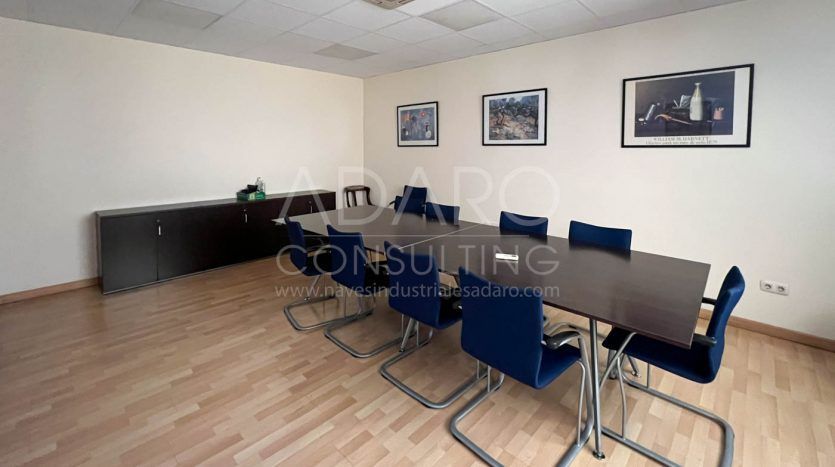 Nave industrial en alquiler en Alcalá de Henares de 935 m²