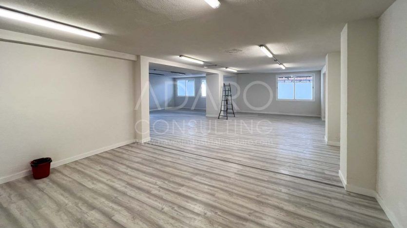 Nave industrial en alquiler en Alcorcón de 910 m²