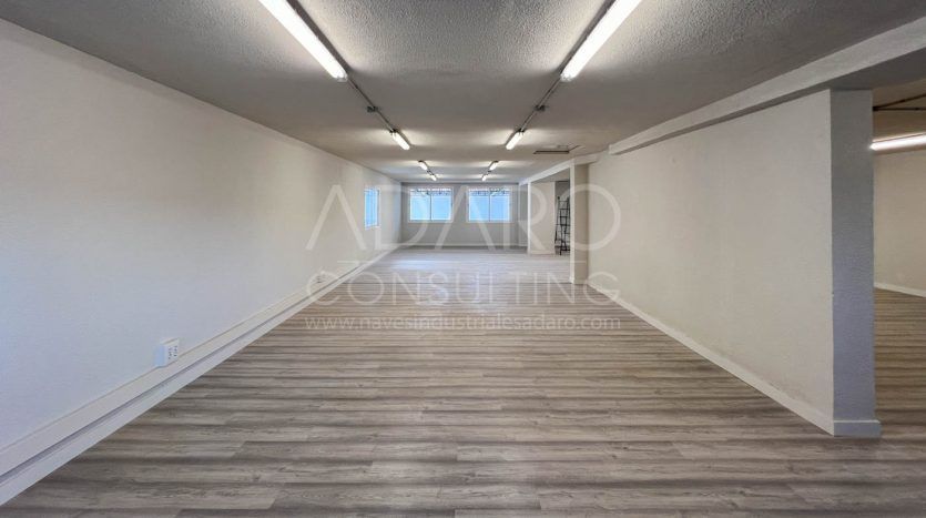 Nave industrial en alquiler en Alcorcón de 910 m²