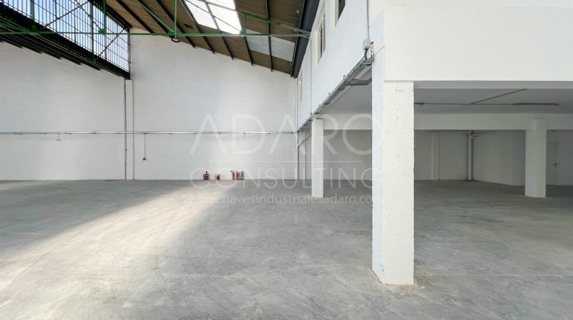 Nave industrial en alquiler en Alcorcón de 910 m²