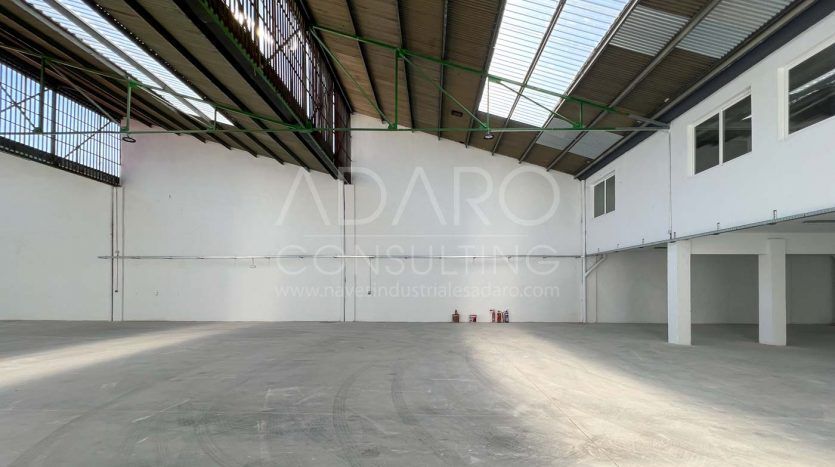 Nave industrial en alquiler en Alcorcón de 910 m²