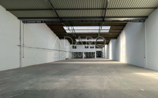 Nave industrial en alquiler en Alcorcón de 910 m²