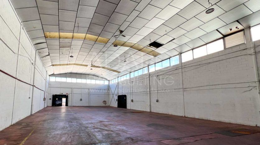 Nave industrial en venta en Móstoles de 794 m²