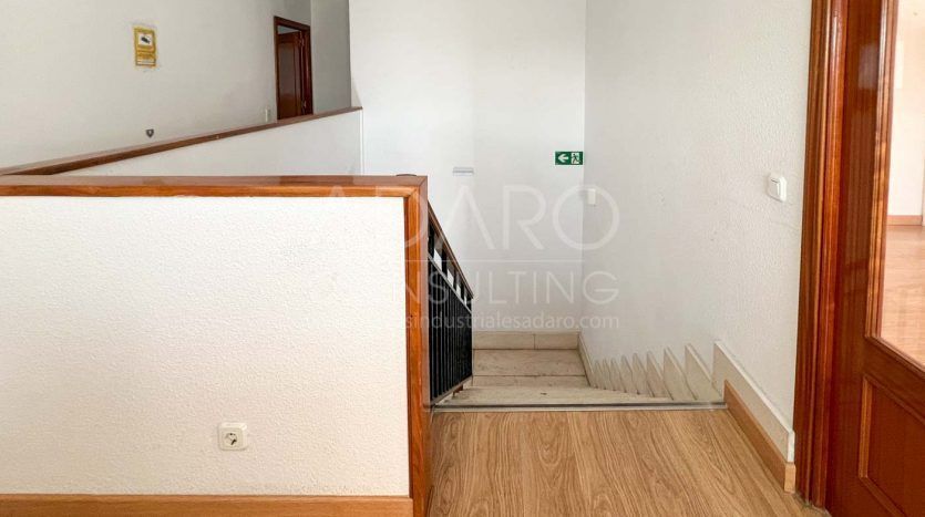 Nave industrial en venta en Móstoles de 794 m²