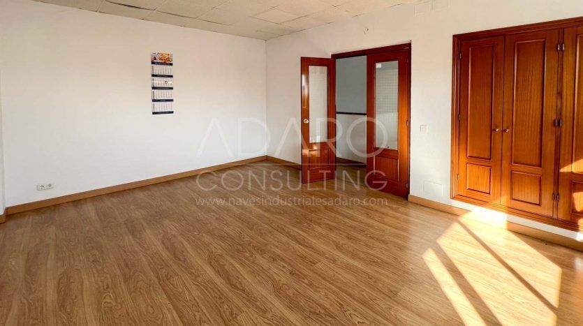 Nave industrial en venta en Móstoles de 794 m²