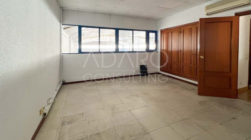 Nave industrial en venta en Móstoles de 794 m²