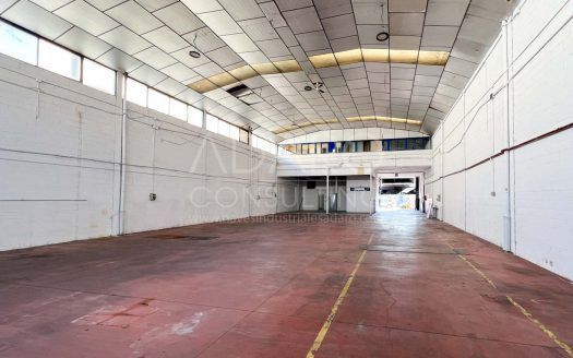 Nave industrial en venta en Móstoles de 794 m²