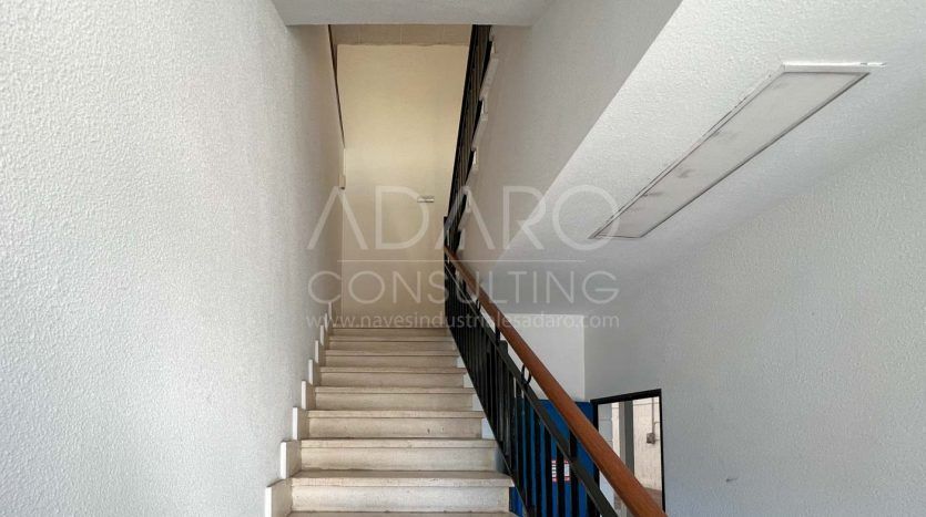 Nave industrial en venta en Móstoles de 794 m²