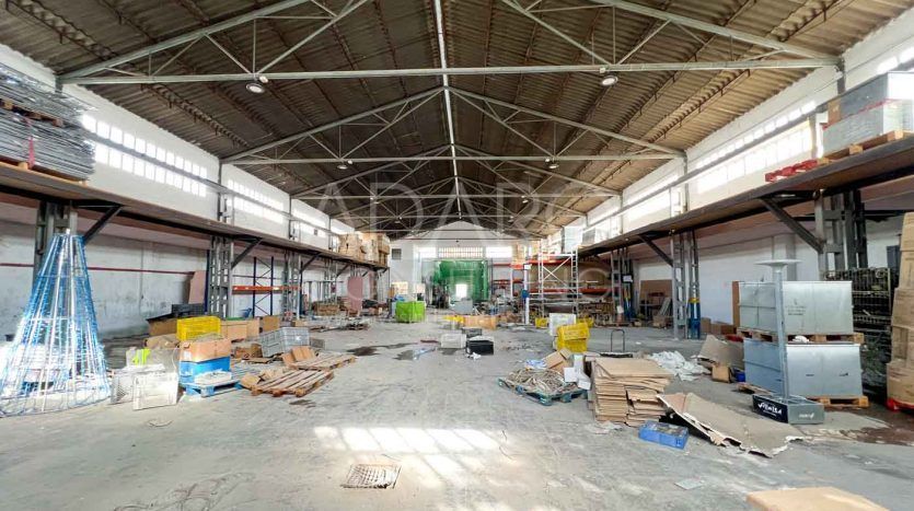 Nave industrial en venta en Coslada de 891 m²