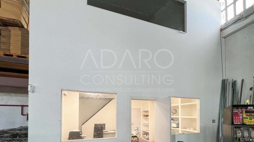Nave industrial en venta en Coslada de 891 m²