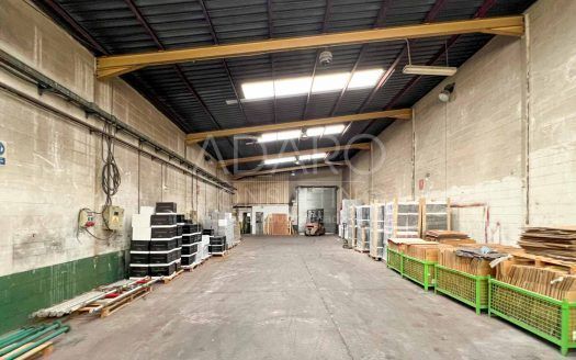 Nave industrial en venta en Rivas Vaciamadrid de 612 m²