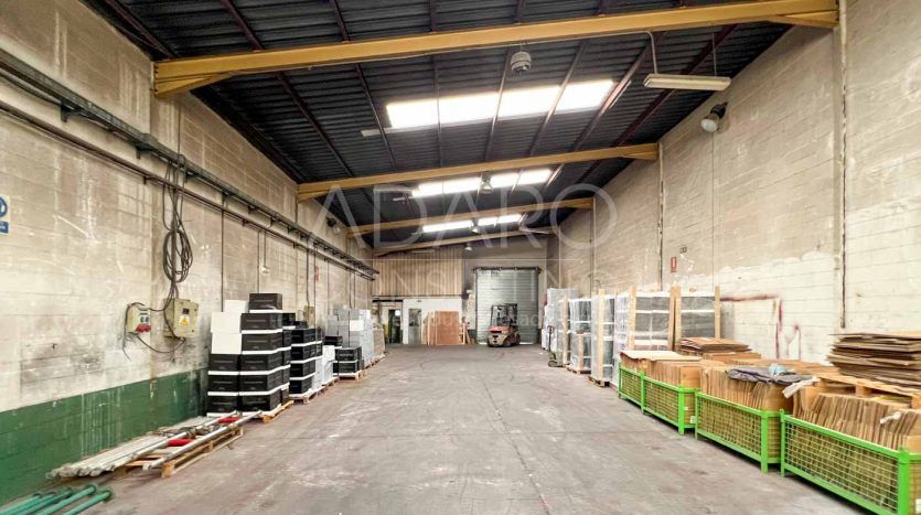 Nave industrial en venta en Rivas Vaciamadrid de 612 m²