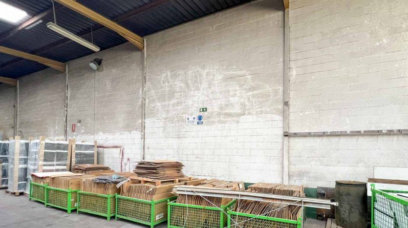 Nave industrial en venta en Rivas Vaciamadrid de 612 m²