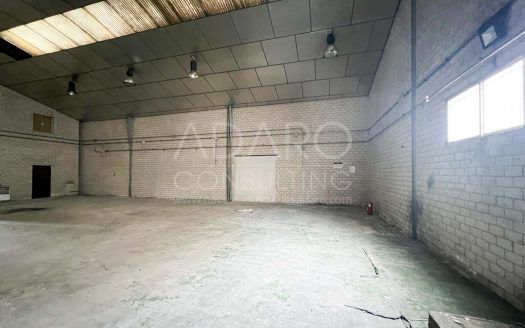 Nave industrial en venta en San Fernando de Henares de 414 m²