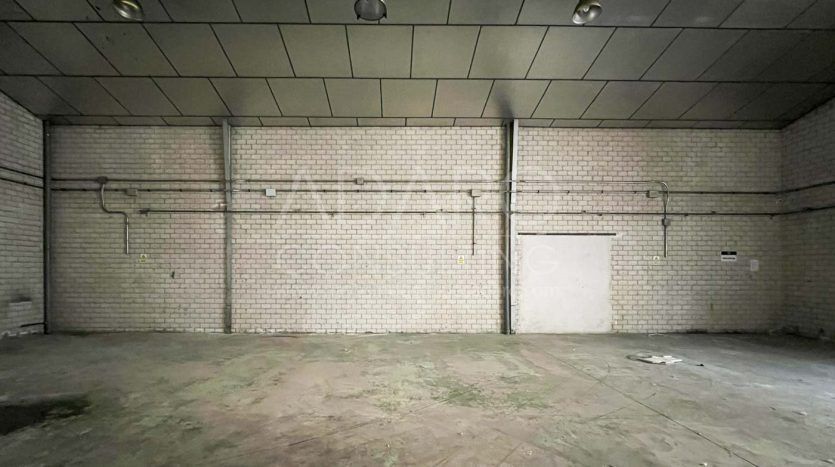 Nave industrial en venta en San Fernando de Henares de 414 m²