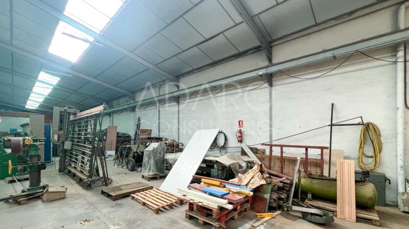 Nave industrial en alquiler en San Fernando de Henares de 752 m²