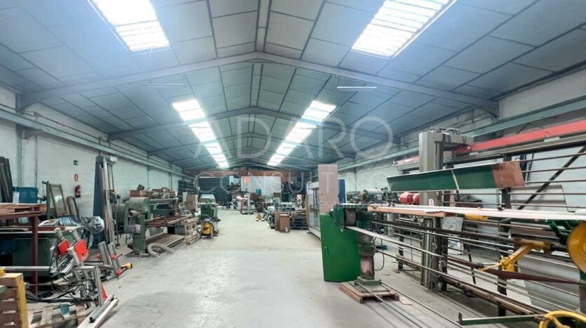 Nave industrial en alquiler en San Fernando de Henares de 752 m²