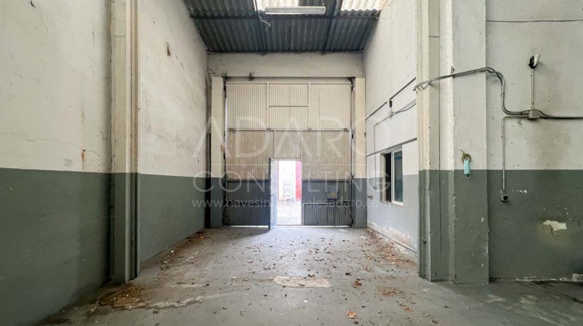 Nave industrial en venta en San Fernando de Henares de 662 m²