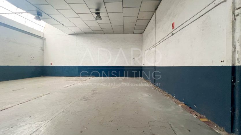 Nave industrial en venta en San Fernando de Henares de 662 m²