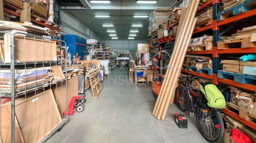 Nave industrial en venta en Villaverde de 576 m²