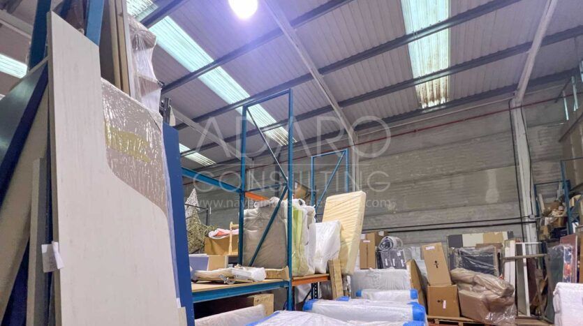 ave industrial en Camarma de Esteruelas de una superficie total construida de 700 m²