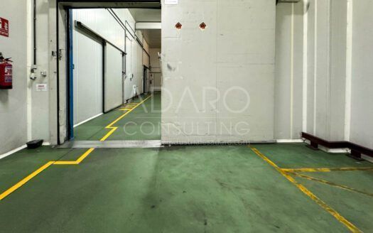 Nave industrial en venta en Leganés de 1.322 m²
